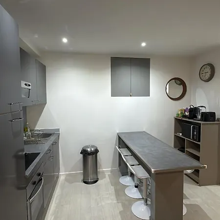 Charming Aparment In 5th - 4 Beds For 6 Guests